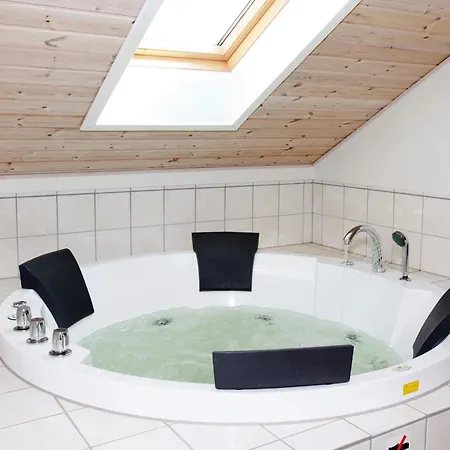 5 Star In Rodby Kramnitse