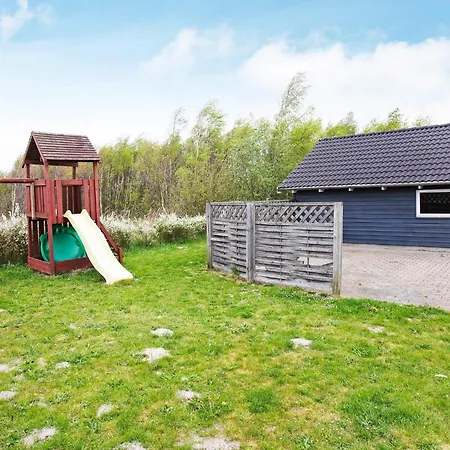 Semesterbostad 5 Star In Rodby