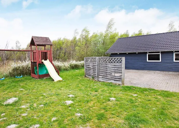 度假居 14 Person In Rodby-by Traum