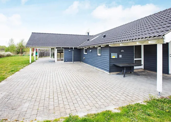 14 Person In Rodby-by Traum 度假居